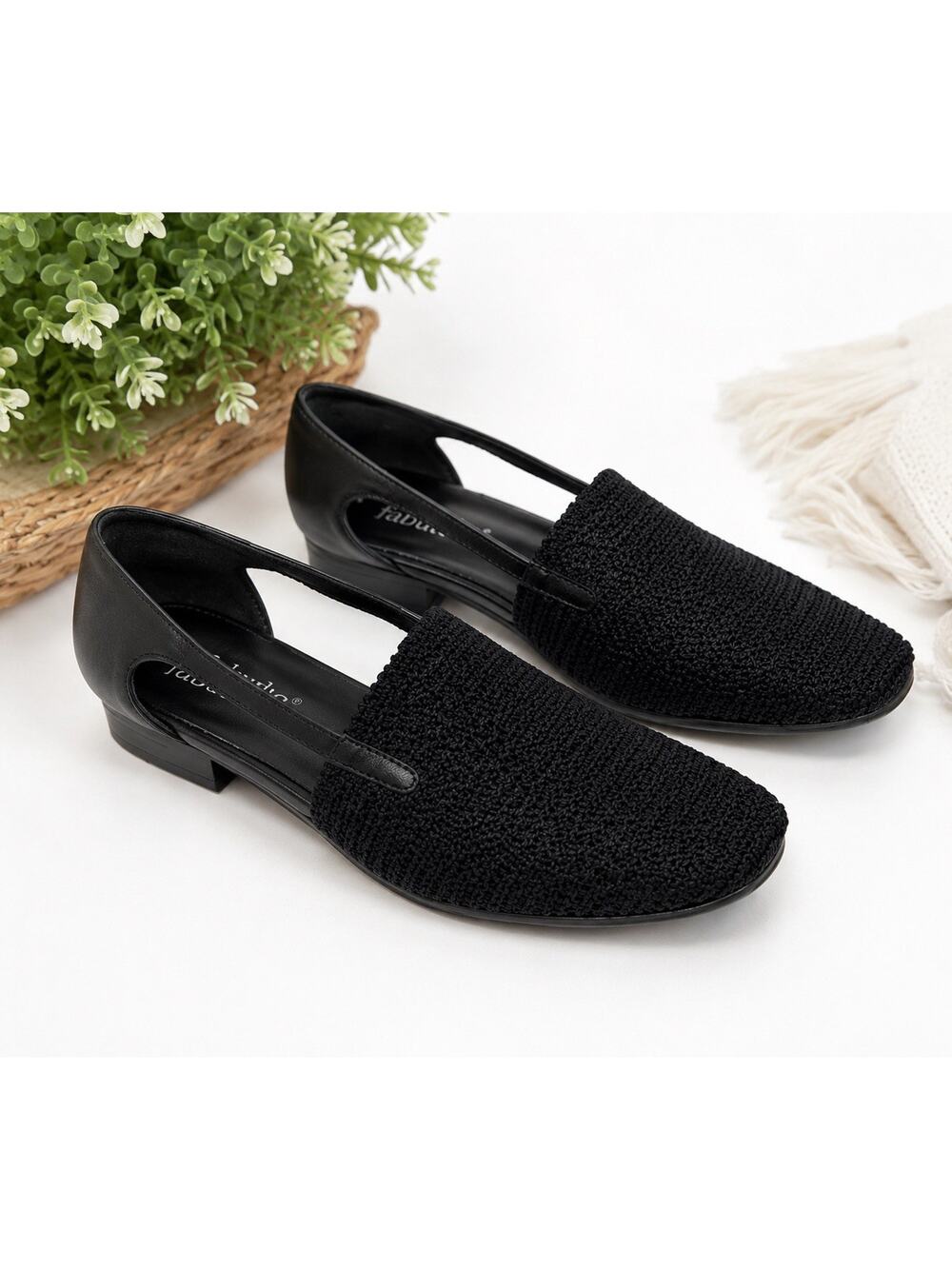 Fabulaire Black Mesh Flats Women’s Size 8 Slip On Textured Woven Shoes